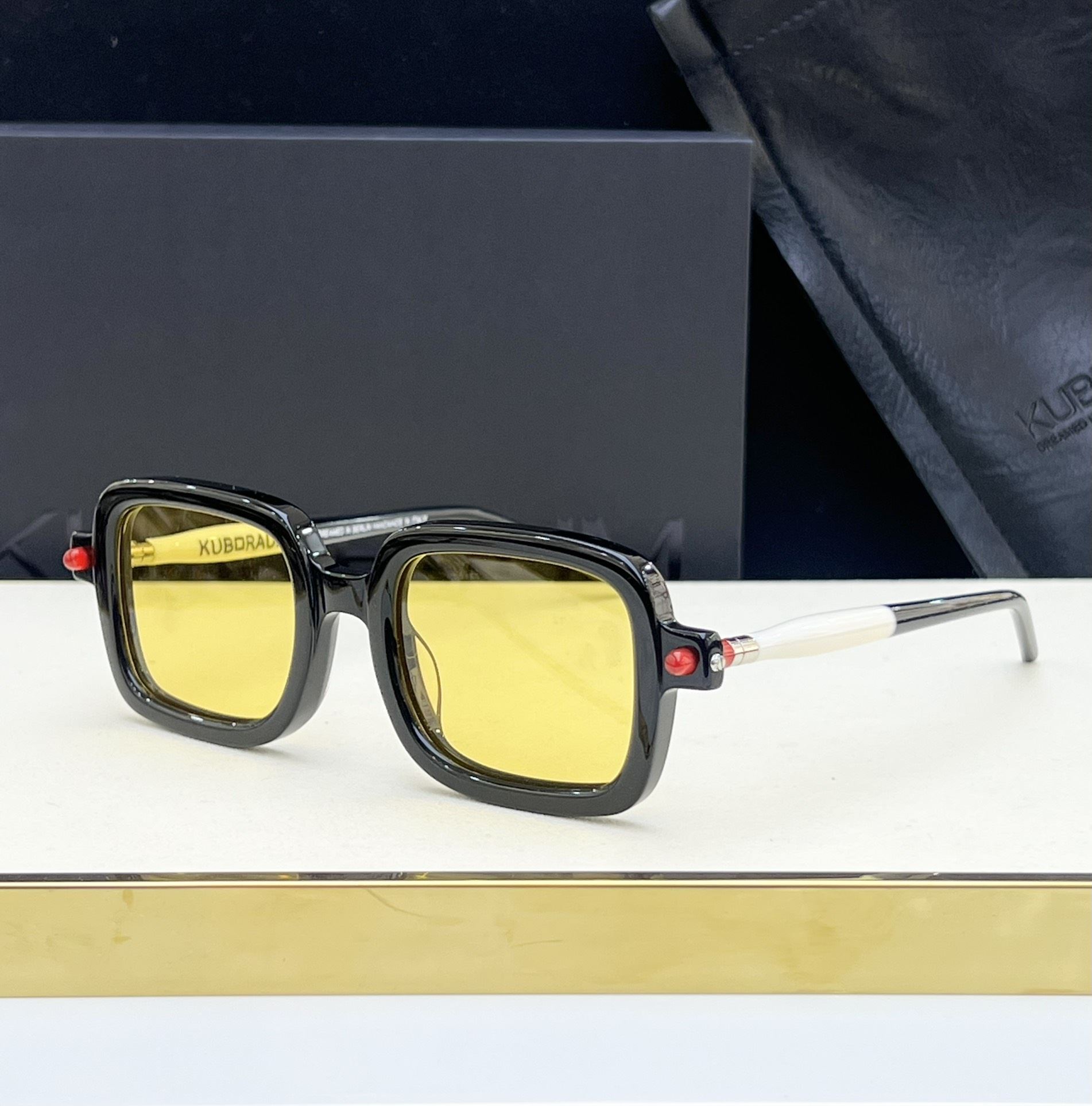 Kub Raum Sunglasses